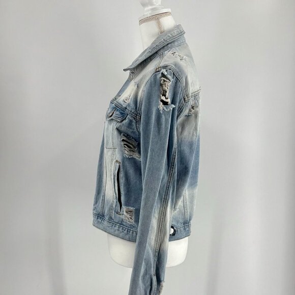 Rue21 Womens Distressed Light Wash Denim Jacket Size L - Picture 2 of 9